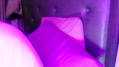 Lexa bone online show from August 3, 10:11 am