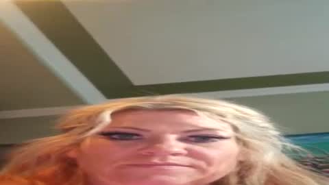 Lexa bone online show from August 10, 1:23 pm