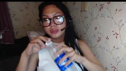 Alexis online show from August 3, 1:07 pm