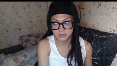 Alexis online show from August 12, 1:35 pm