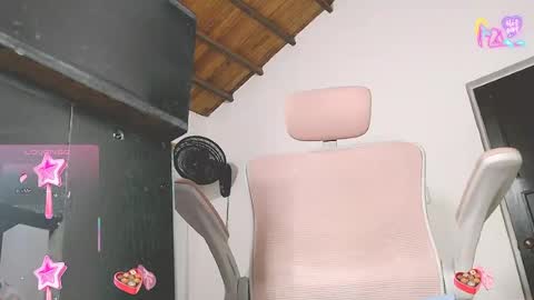 lexi19_ online show from July 25, 3:54 am
