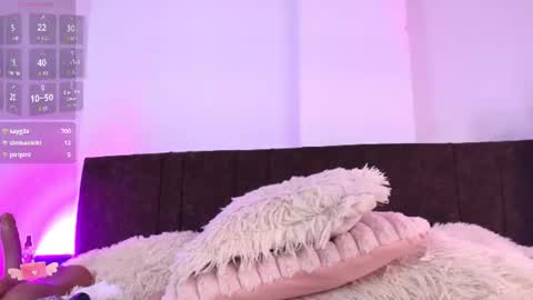 Lexi Howard  online show from August 4, 8:06 pm