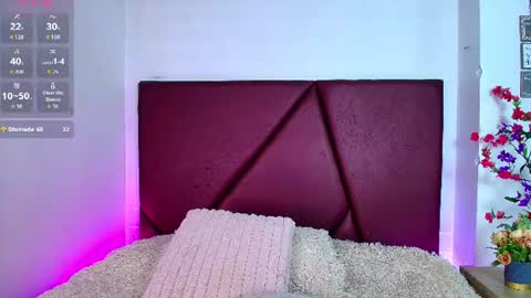 Lexi Howard  online show from August 8, 9:09 am