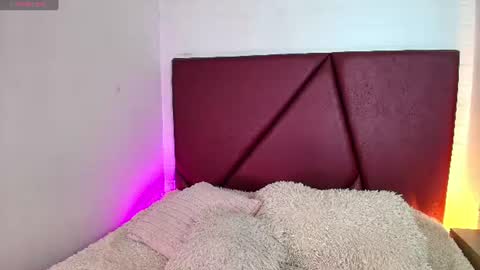 Lexi Howard  online show from August 15, 4:11 pm