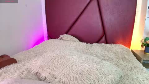 Lexi Howard  online show from August 15, 5:17 pm