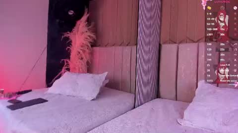 Lexi Adams  online show from August 5, 2:15 pm