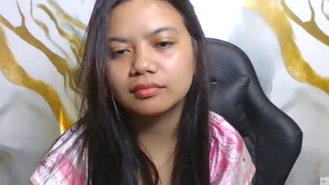 lexielar online show from August 8, 8:03 am