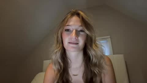 Lexi Ferrari online show from August 11, 8:33 pm