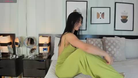 alexandra online show from August 8, 2:50 pm