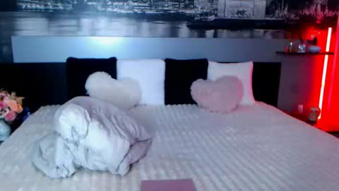 Amalia online show from August 1, 3:40 pm