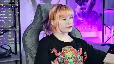 Lexiwenfords online show from August 2, 3:46 am