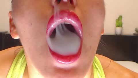 lexxabrunette online show from August 5, 9:46 pm