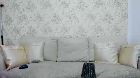 lexxyl online show from July 17, 1:44 pm