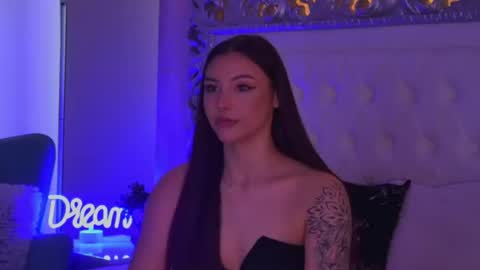 LexyBanks online show from June 17, 9:08 am