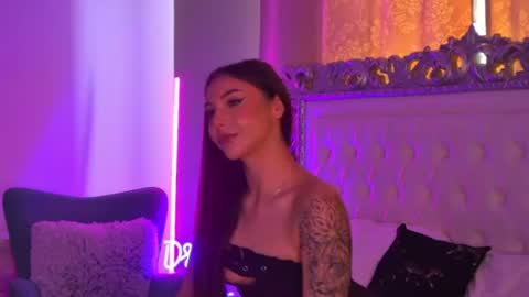 LexyBanks online show from July 14, 10:51 am