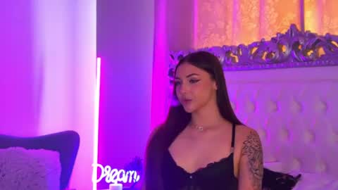LexyBanks online show from August 17, 9:58 am