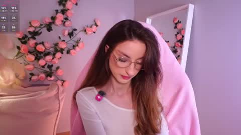 Lexy  online show from August 10, 10:00 pm