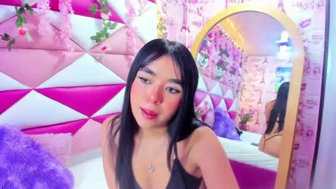 lexy_petite_ online show from August 4, 12:29 am