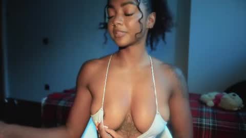 Lexy online show from July 29, 2:35 pm
