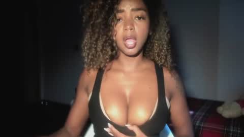 Lexy online show from August 15, 5:06 pm