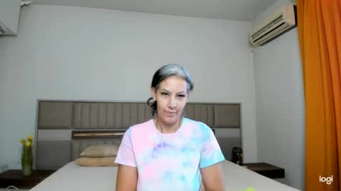 lexyurdesire online show from August 17, 7:57 am