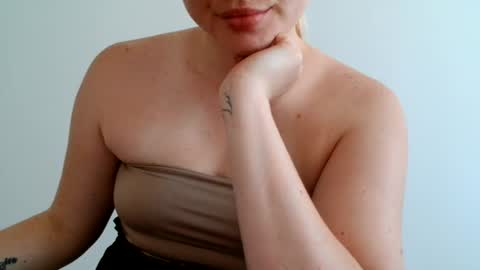 Leyla online show from July 31, 8:09 am