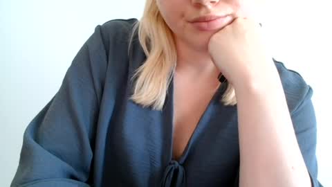 Leyla online show from August 10, 9:55 am