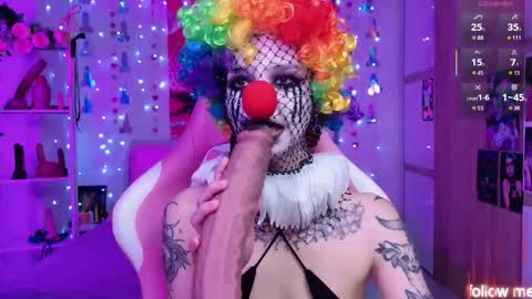 LEA online show from March 6, 9:33 pm