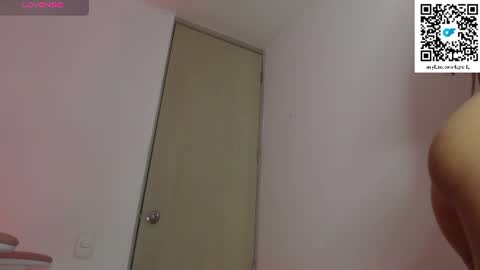 leyre_lerr online show from July 10, 4:46 pm