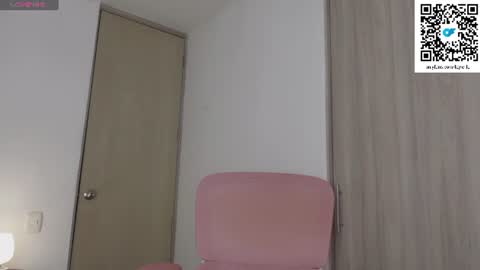 leyre_lerr online show from July 25, 8:02 pm
