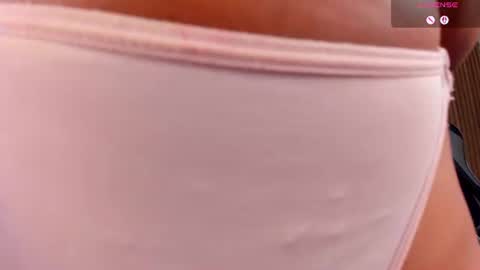 lia_16_ online show from September 3, 6:44 pm