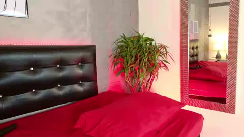Lia James online show from September 3, 1:03 pm