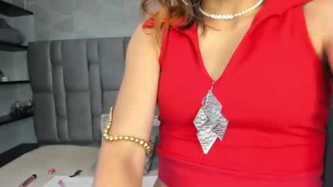 LIA MILLER online show from August 12, 8:33 pm