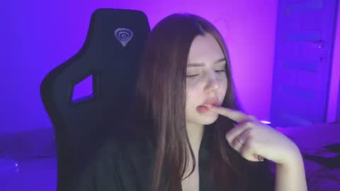 Lia online show from July 28, 8:59 pm