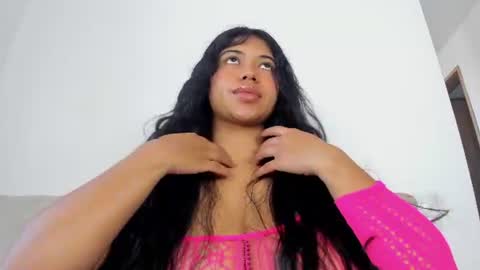 lia_lovelly online show from August 11, 9:50 pm