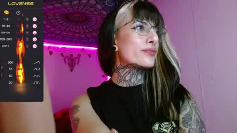 lia spicy   ig online show from July 31, 5:51 pm