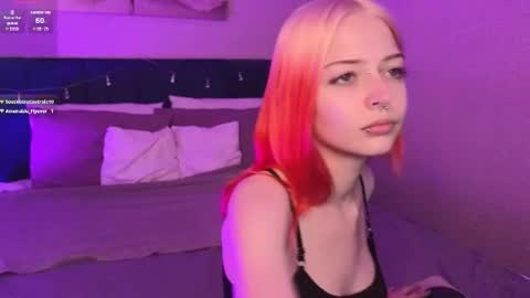 Lia 3 online show from August 14, 1:37 pm