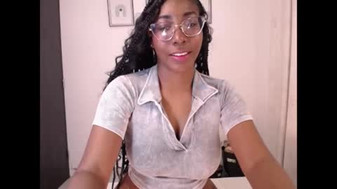 lia rouseyy online show from March 8, 6:43 am