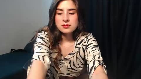 liaaa online show from August 3, 10:28 pm