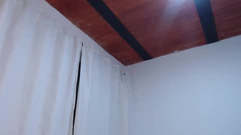   lia  online show from June 14, 11:18 am
