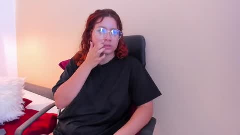 Lia Bell online show from August 7, 4:29 pm