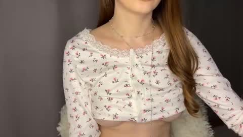 Lia online show from April 4, 5:53 pm