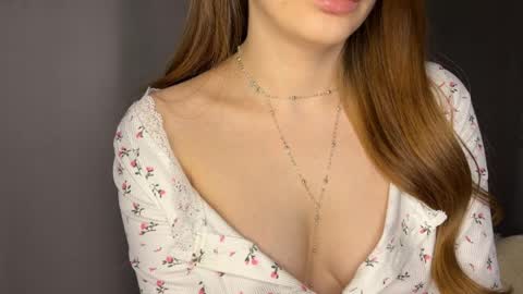 Lia online show from April 4, 6:59 pm