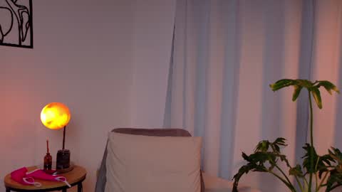 LiaFox b online show from July 25, 6:06 am