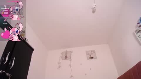 liahdiaz_ online show from July 27, 2:33 pm