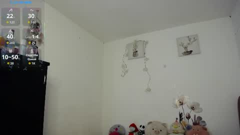 liahdiaz_ online show from July 29, 12:23 pm