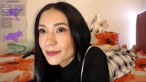 liahdiaz_ online show from August 4, 2:14 pm