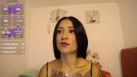 liahdiaz_ online show from August 4, 4:26 pm