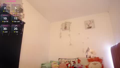 liahdiaz_ online show from August 7, 2:17 pm