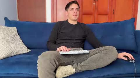 liam_enzho online show from July 16, 3:02 pm
